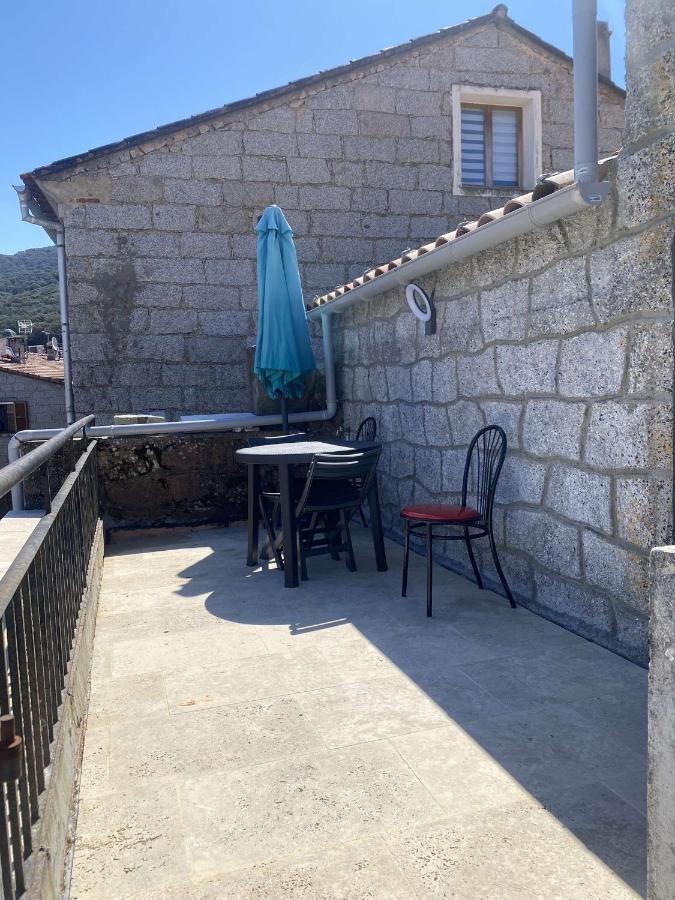 Bel Appartement Au Coeur Du Village De Sartene Экстерьер фото